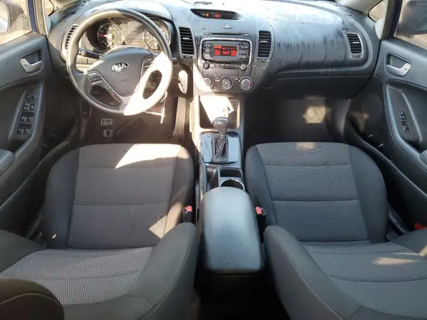 3KPFK4A77JE251016 2018 KIA FORTE - Image 8