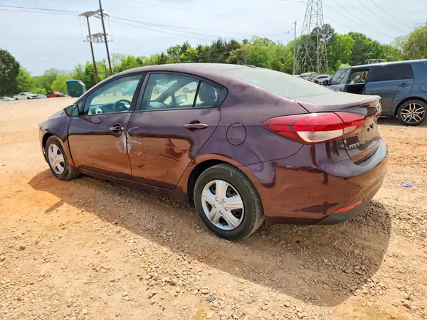 3KPFK4A77JE257611 2018 KIA FORTE - Image 2