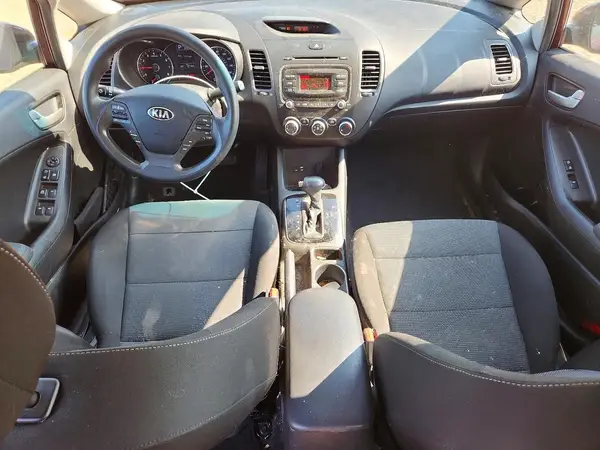 3KPFK4A77JE258791 2018 KIA FORTE - Image 8