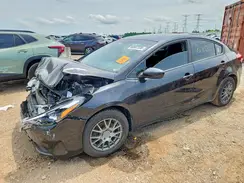 3KPFK4A77JE261562 2018 KIA FORTE