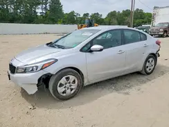 3KPFK4A77JE271203 2018 KIA FORTE