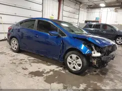 3KPFK4A77JE272674 2018 KIA FORTE