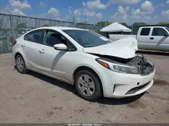 3KPFK4A77JE273503 2018 KIA FORTE