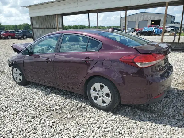 3KPFK4A78HE010690 2017 KIA FORTE - Image 2