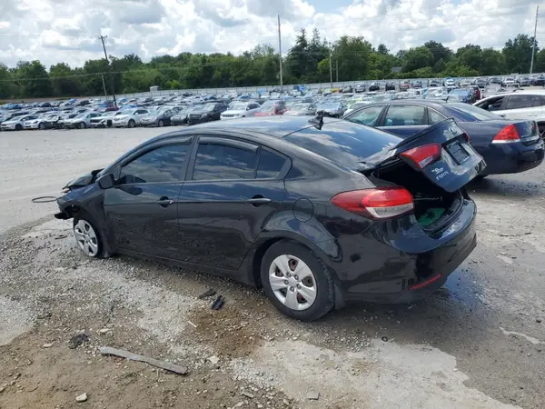 3KPFK4A78HE012004 2017 KIA FORTE - Image 2