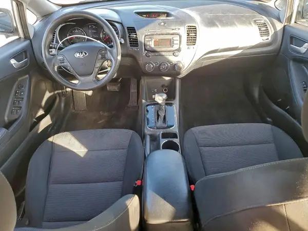 3KPFK4A78HE013377 2017 KIA FORTE - Image 8
