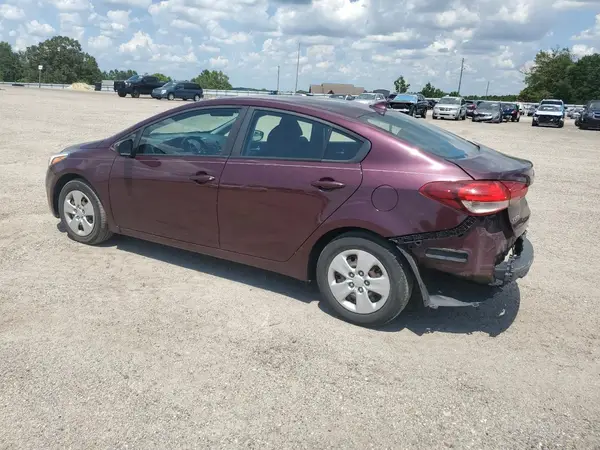 3KPFK4A78HE013976 2017 KIA FORTE - Image 2