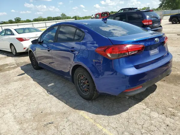 3KPFK4A78HE024329 2017 KIA FORTE - Image 2