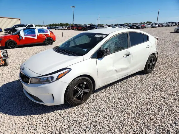 3KPFK4A78HE029739 2017 KIA FORTE - Image 1