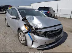 3KPFK4A78HE030244 2017 KIA FORTE
