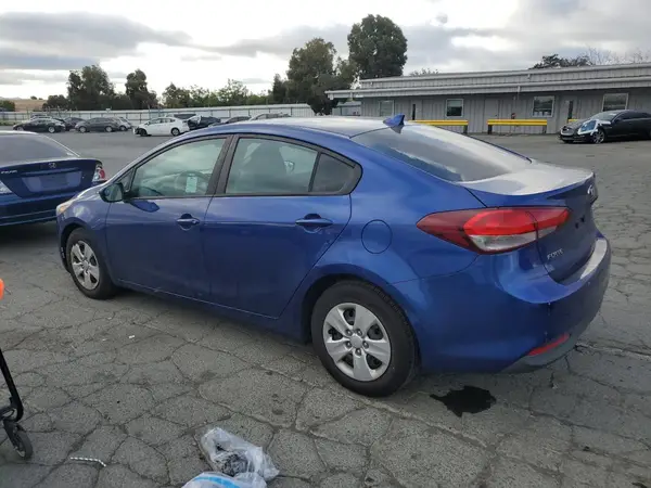 3KPFK4A78HE032012 2017 KIA FORTE - Image 2