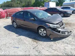 3KPFK4A78HE033774 2017 KIA FORTE