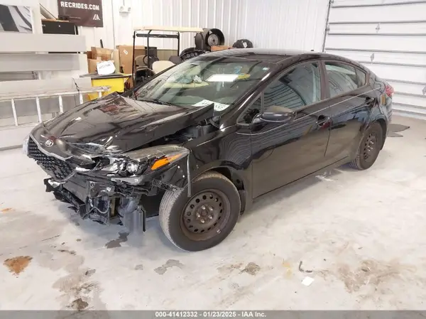 3KPFK4A78HE043432 2017 KIA FORTE - Image 2
