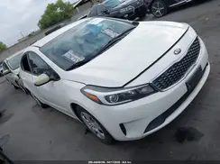 3KPFK4A78HE044984 2017 KIA FORTE