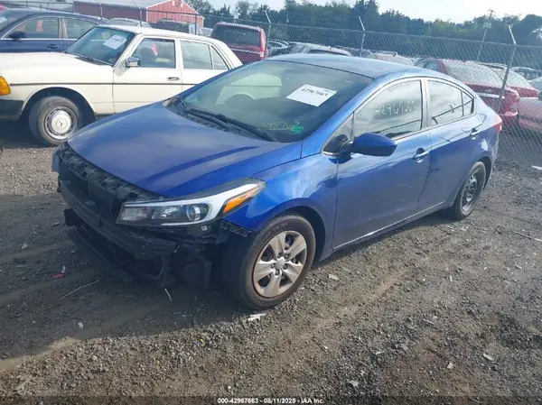 3KPFK4A78HE045763 2017 KIA FORTE - Image 2