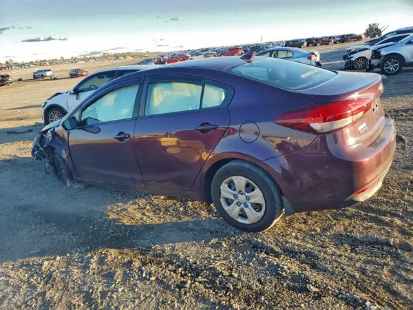 3KPFK4A78HE046444 2017 KIA FORTE - Image 2