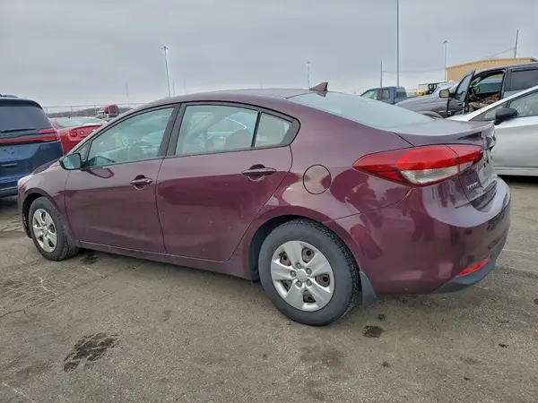 3KPFK4A78HE047349 2017 KIA FORTE - Image 2