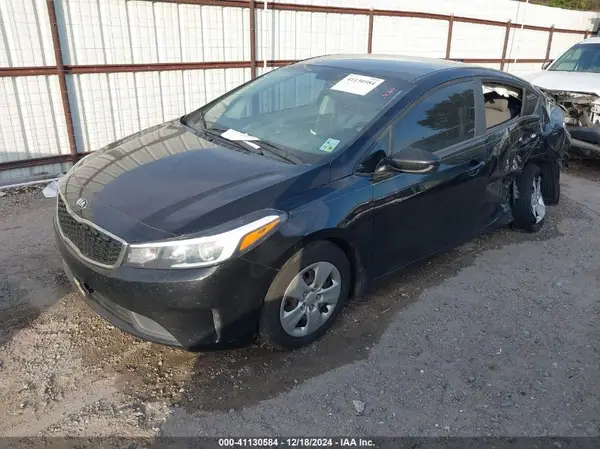3KPFK4A78HE054253 2017 KIA FORTE - Image 2