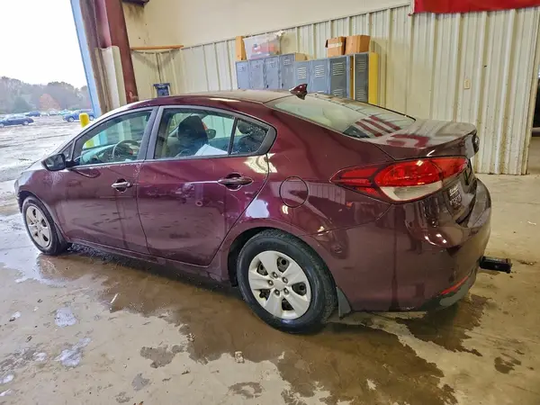 3KPFK4A78HE054690 2017 KIA FORTE - Image 2