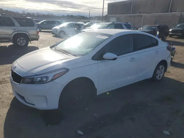 3KPFK4A78HE057962 2017 KIA FORTE - Image 1