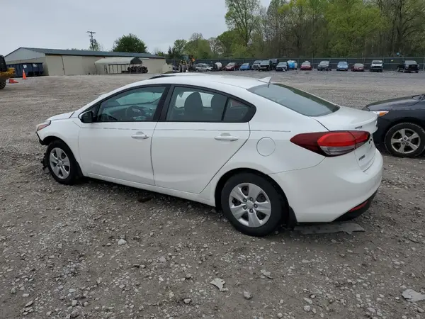 3KPFK4A78HE059601 2017 KIA FORTE - Image 2