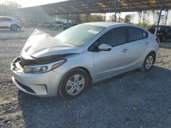 3KPFK4A78HE061140 2017 KIA FORTE - Image 1