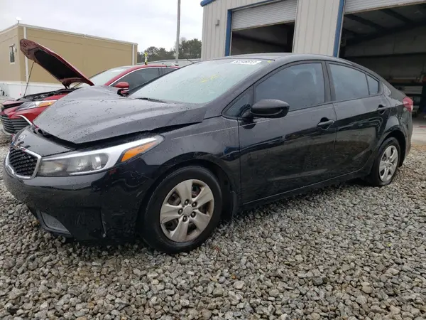 3KPFK4A78HE061705 2017 KIA FORTE - Image 1
