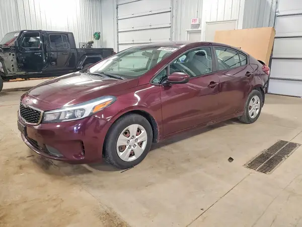 3KPFK4A78HE062739 2017 KIA FORTE - Image 1