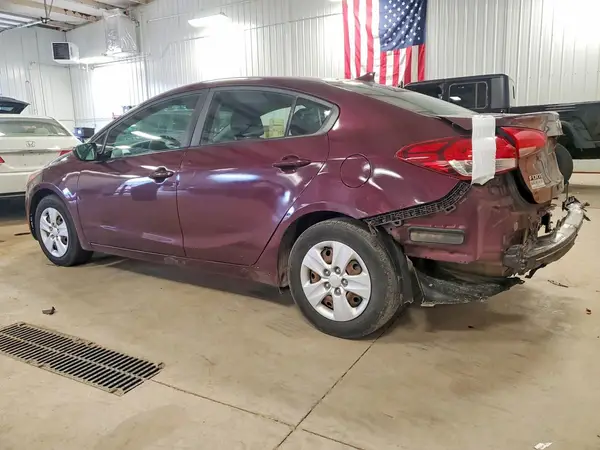 3KPFK4A78HE062739 2017 KIA FORTE - Image 2