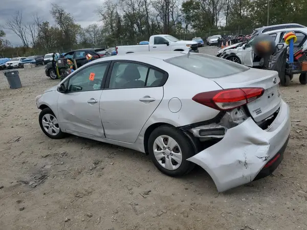 3KPFK4A78HE064751 2017 KIA FORTE - Image 2