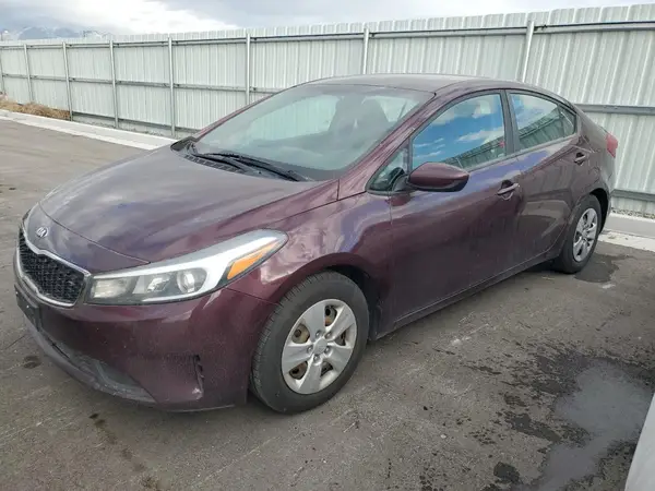 3KPFK4A78HE066385 2017 KIA FORTE - Image 1