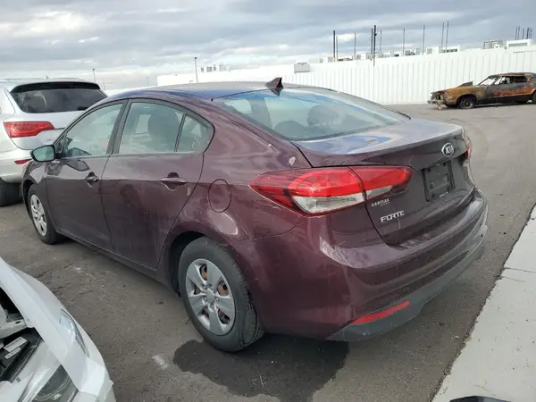 3KPFK4A78HE066385 2017 KIA FORTE - Image 2