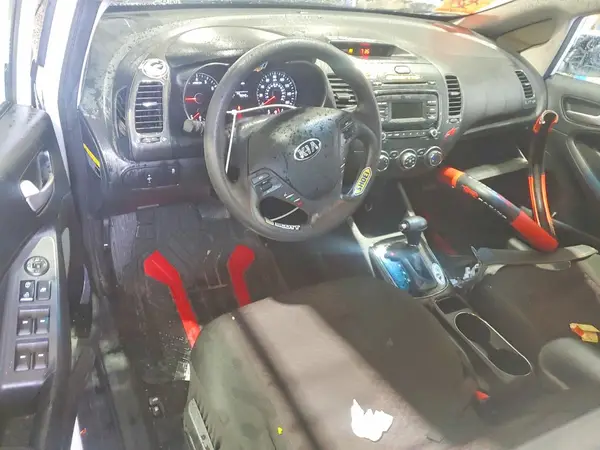 3KPFK4A78HE069254 2017 KIA FORTE - Image 8