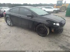 3KPFK4A78HE070615 2017 KIA FORTE