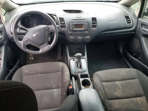 3KPFK4A78HE071294 2017 KIA FORTE - Image 8