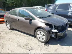 3KPFK4A78HE072428 2017 KIA FORTE