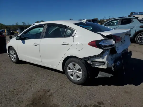 3KPFK4A78HE078939 2017 KIA FORTE - Image 2