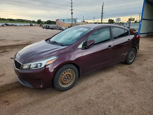 3KPFK4A78HE083641 2017 KIA FORTE - Image 1