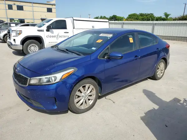 3KPFK4A78HE085535 2017 KIA FORTE - Image 1