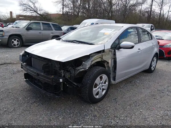 3KPFK4A78HE086250 2017 KIA FORTE - Image 2