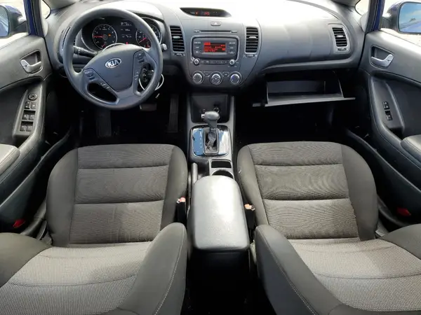 3KPFK4A78HE087771 2017 KIA FORTE - Image 8