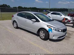 3KPFK4A78HE089729 2017 KIA FORTE