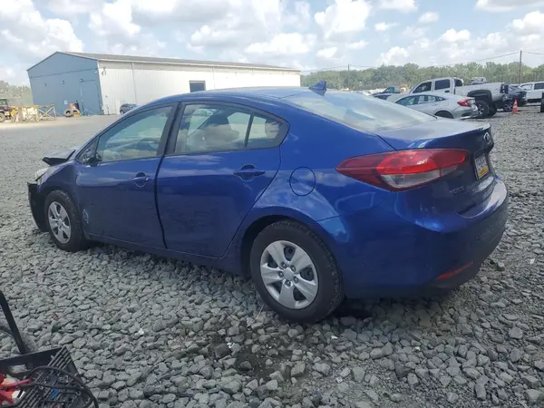 3KPFK4A78HE090086 2017 KIA FORTE - Image 2