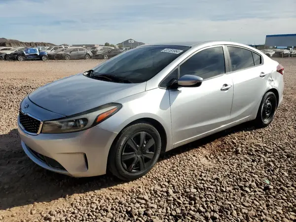 3KPFK4A78HE091206 2017 KIA FORTE - Image 1