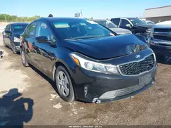 3KPFK4A78HE092842 2017 KIA FORTE