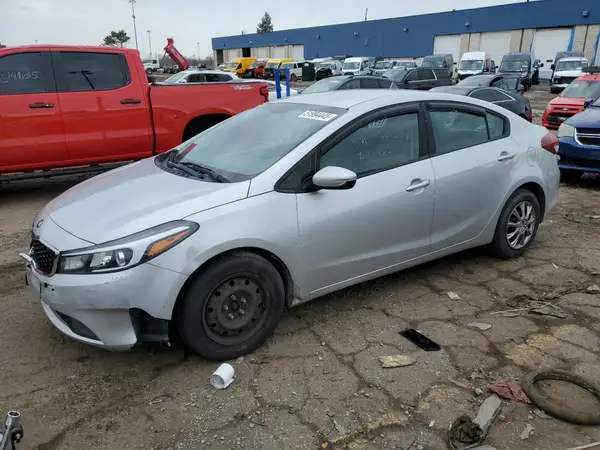 3KPFK4A78HE093974 2017 KIA FORTE - Image 1