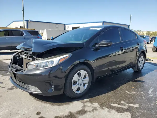 3KPFK4A78HE097670 2017 KIA FORTE - Image 1