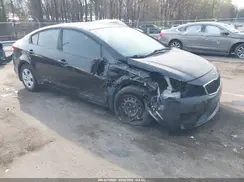 3KPFK4A78HE101300 2017 KIA FORTE
