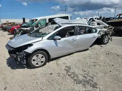 3KPFK4A78HE101460 2017 KIA FORTE