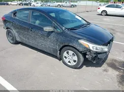 3KPFK4A78HE102866 2017 KIA FORTE